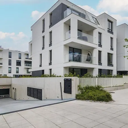 Okrzei With Balcony & Parking Seaside By Renters