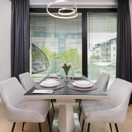 Okrzei With Balcony & Parking Seaside By Renters Apartment